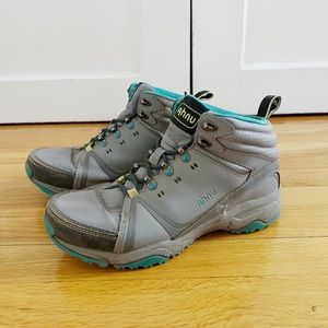 Ahnu Women's Alamere Mid Hiking Boot